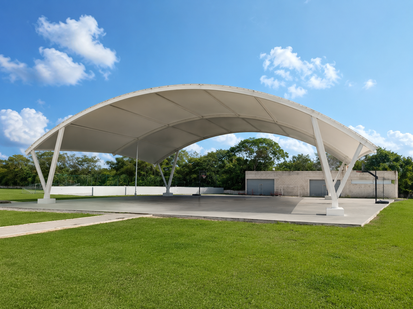Cancha deportiva techada del Colegio Teresiano Cabo Norte en Mérida